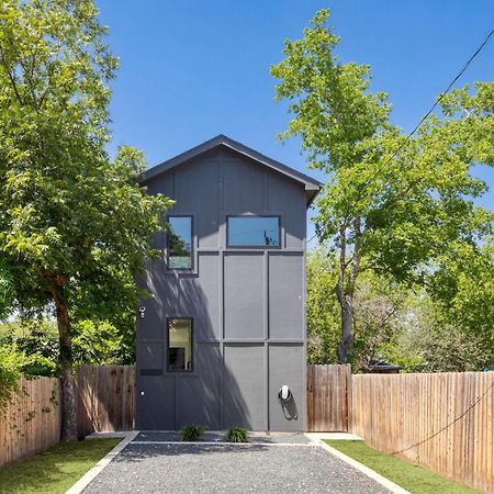 The Heritage Haus - Modern Cabin In Downtown سان أنطونيو المظهر الخارجي الصورة